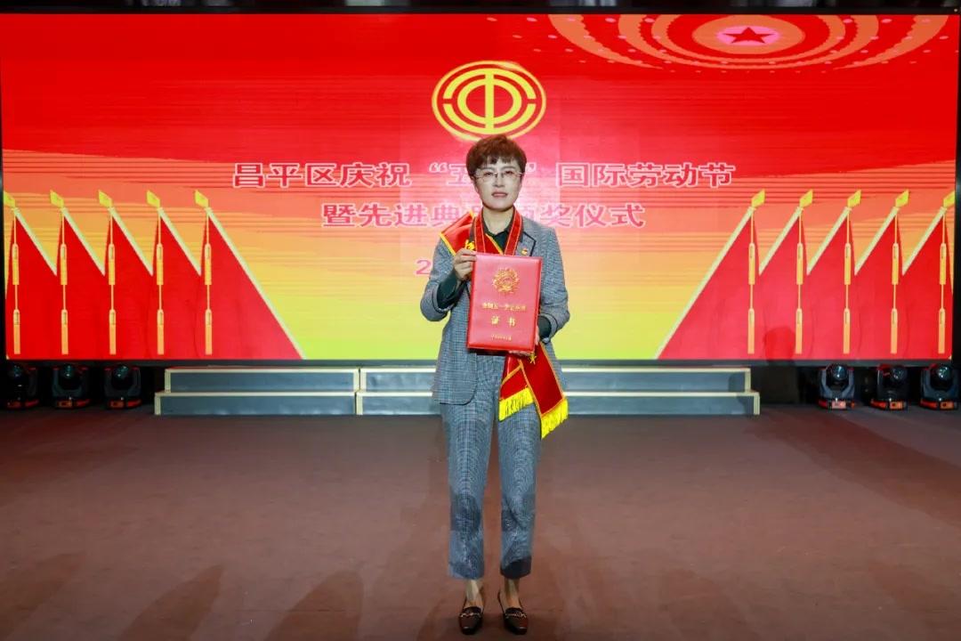 王玉霞_副本.jpg