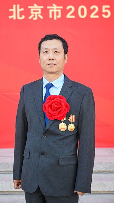 全国劳模王文旺.jpg