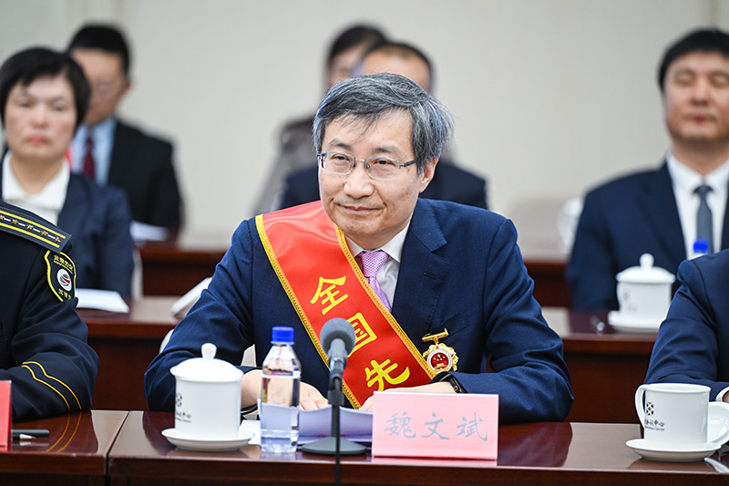 魏文斌.jpg