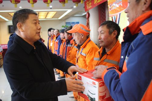 04-丰台-腊八节 暖人心 方庄地区“环卫工爱心驿站”正式启动1