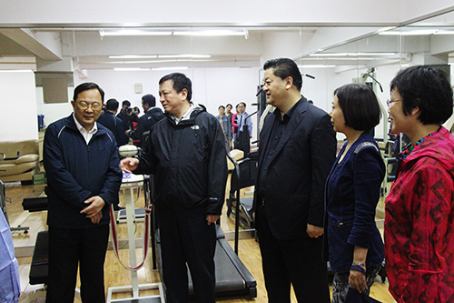 05-丰台区总工会到区食药监管局调研工会工作1