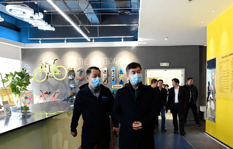 北京市推进产业工人队伍建设改革工作评价组赴海淀调研-3.png